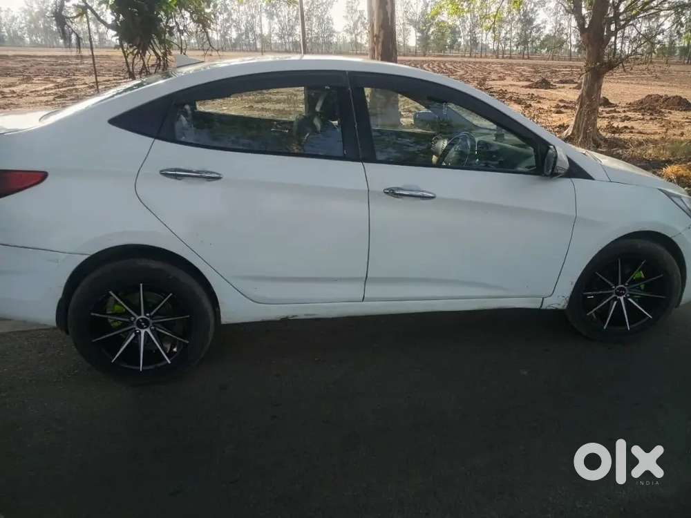 Hyundai Verna Fluidic 2012 Diesel Manual
