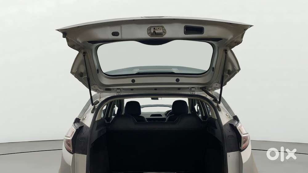 Tata Nexon 1.2 Revotron Xma, 2018, Petrol