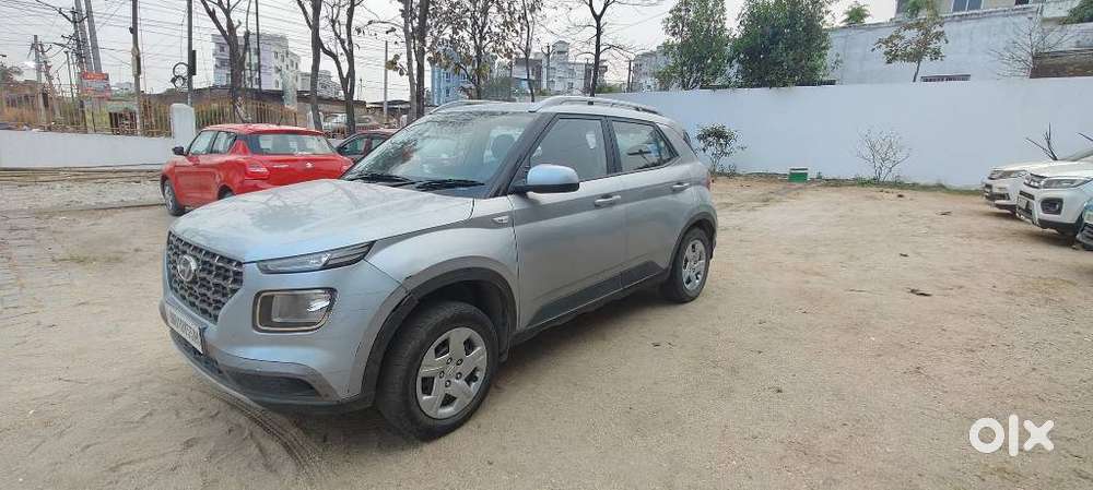 Hyundai Venue S 1.2 Petrol, 2020, Petrol