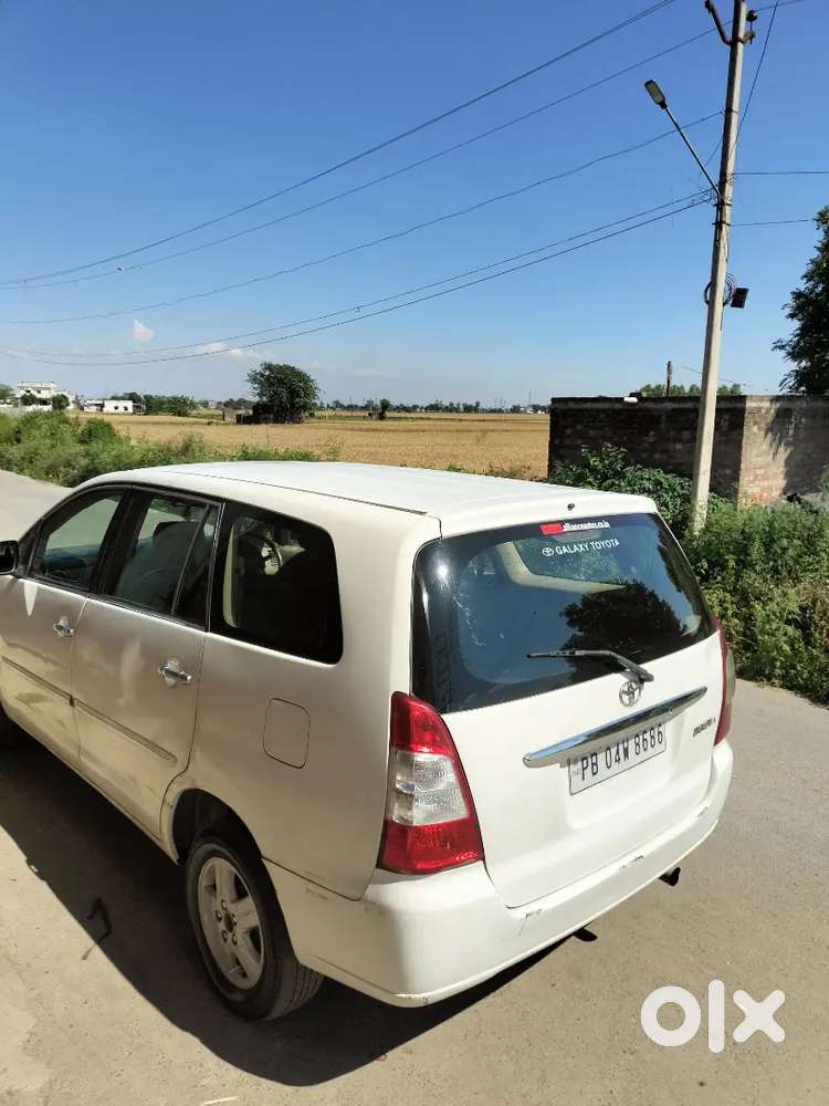 Toyota Innova 2009 Diesel Well Maintained