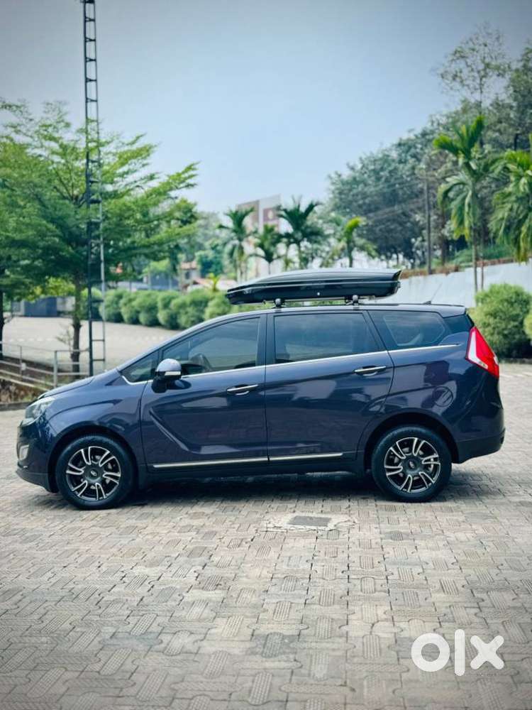 Mahindra Marazzo M8, 2018, Diesel