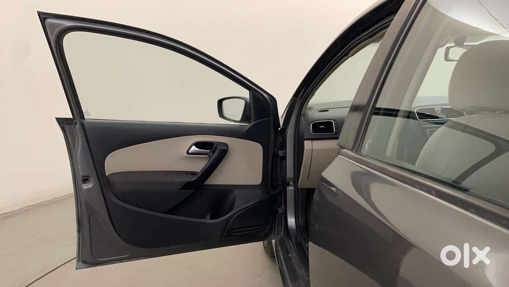 Volkswagen Polo Petrol Highline 1.2l, 2014, Petrol