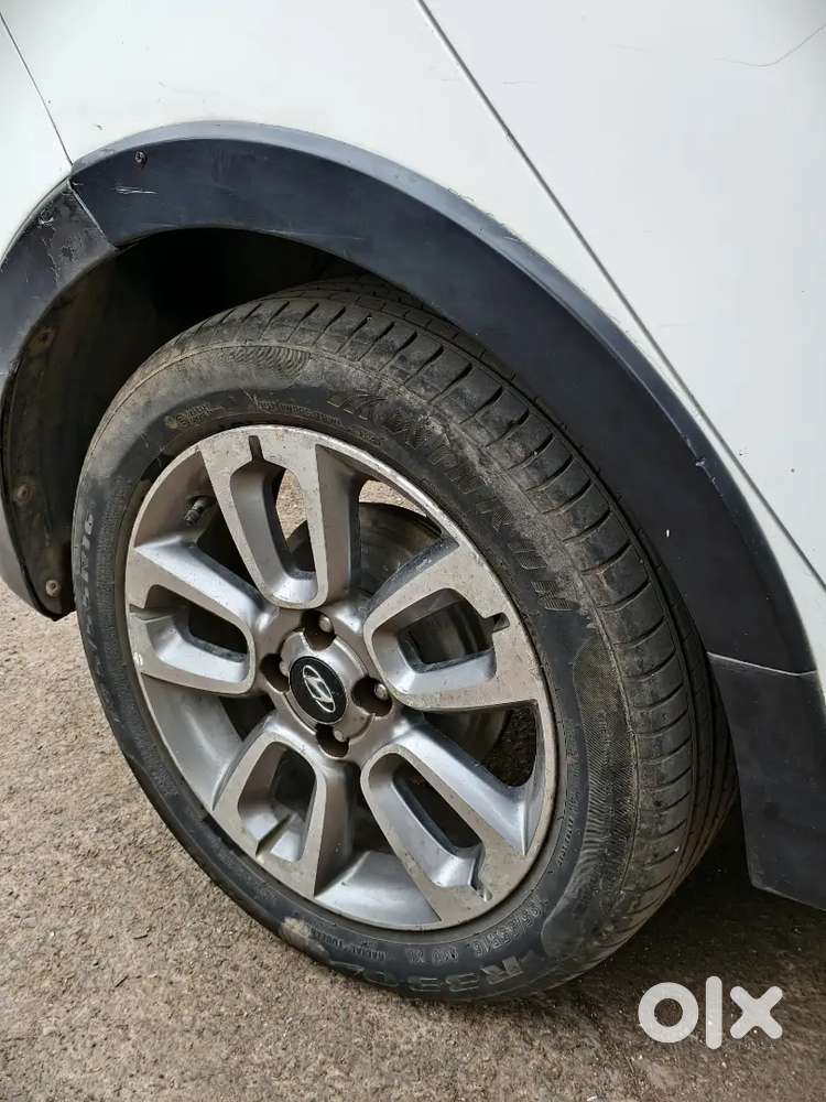 Hyundai I20 Active 2015 Diesel Well Maintained