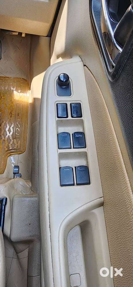 Maruti Suzuki Dzire 1.2 Vxi, 2017, Petrol