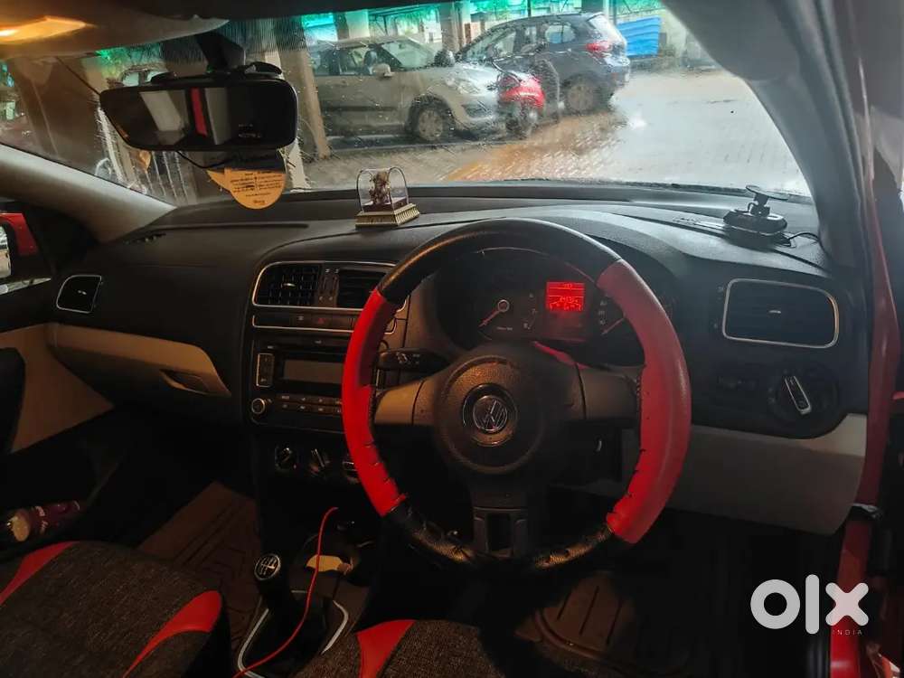 Volkswagen Polo Highline 2012 Model