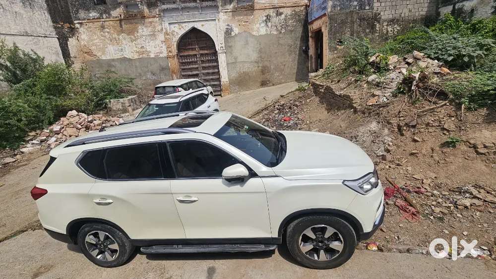 Mahindra Alturas G4 Diesel 2020