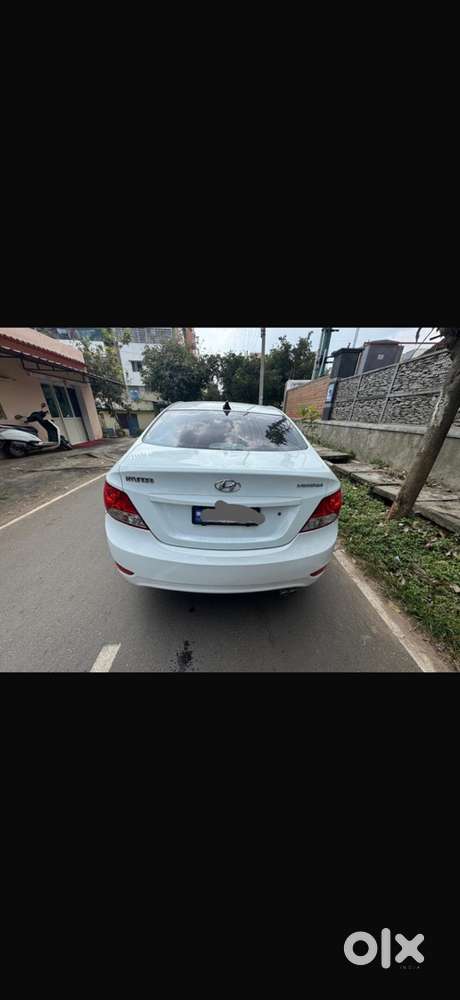 Hyundai Verna Manual 2012