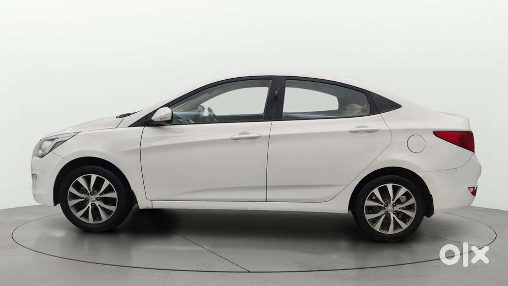 Hyundai Verna 1.6 Vtvt Sx, 2017, Petrol