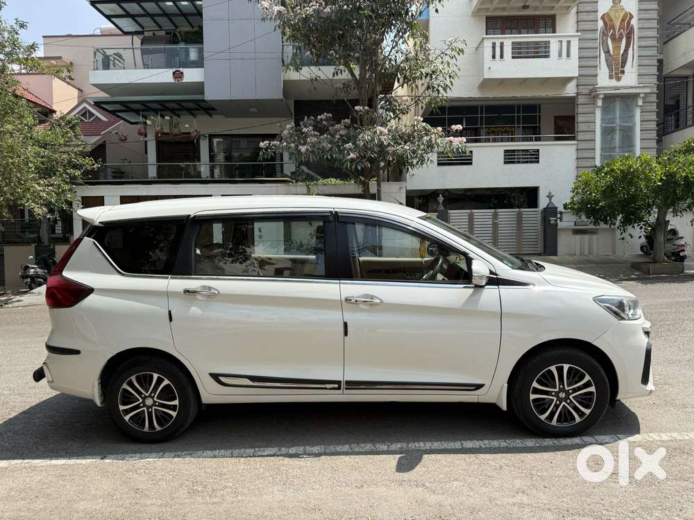 Maruti Suzuki Ertiga Zxi Plus Shvs, 2022, Petrol