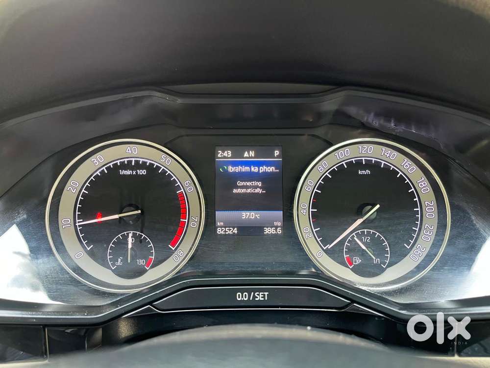 Skoda Superb L&k 1.8 Tsi At, 2018, Petrol