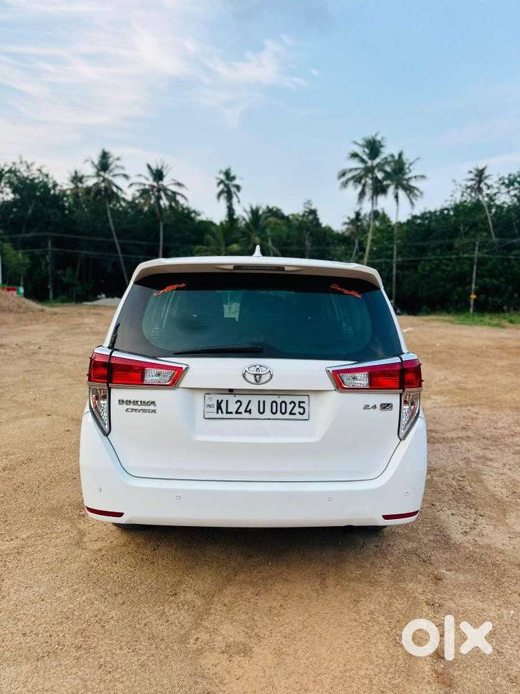 Toyota Innova Crysta 2.4 G Mt 7 Str, 2020, Diesel