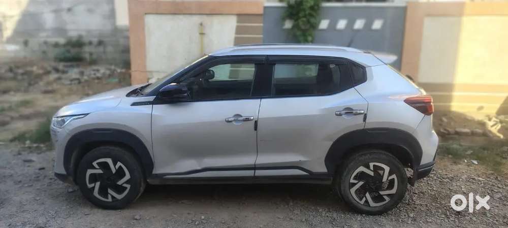 Nissan Magnet