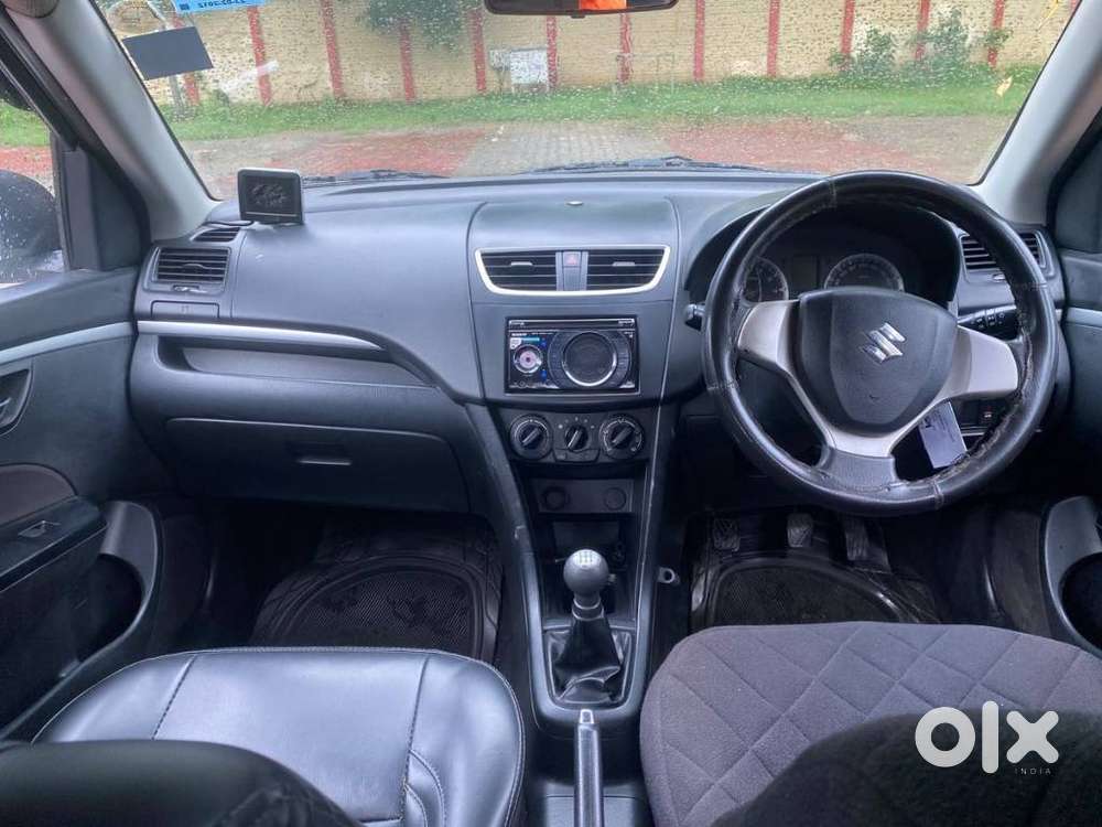 Maruti Suzuki Swift Vxi 1.2 Abs Bs-iv, 2012, Petrol