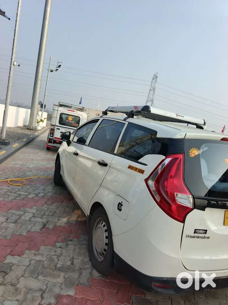 Mahendra Marazoo Very Good &jenune Showroom ట్రాక్ Vehicle