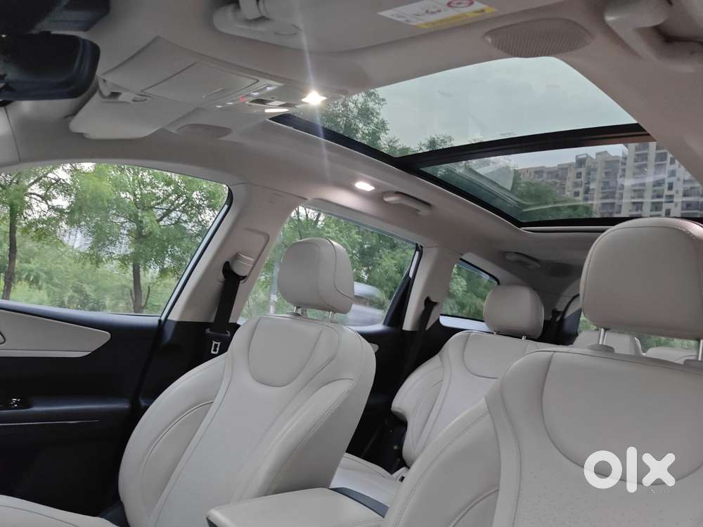 Mahindra Xuv700 2.0 Ax 7 Petrol At Luxury Pack Str, 2022, Petrol