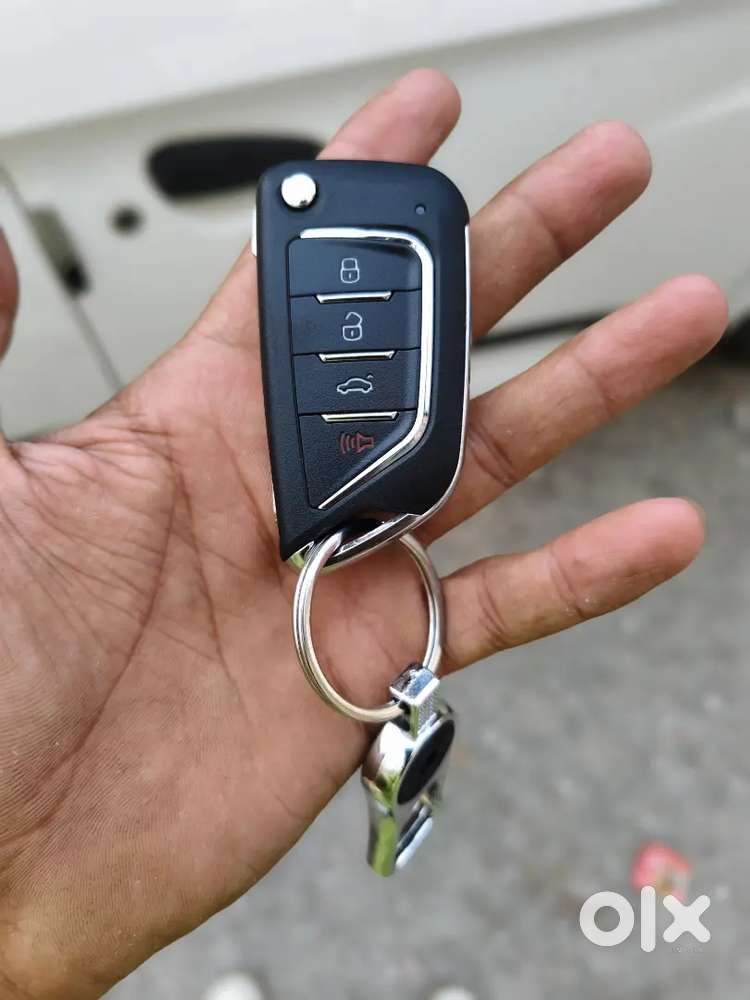 Hyundai Eon 2017. Exchange Me Dusri Gadi Bhi Chalengi