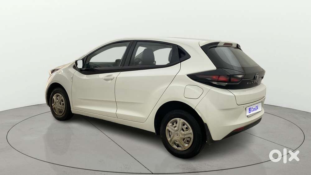 Tata Altroz 1.2 Xe, 2021, Petrol