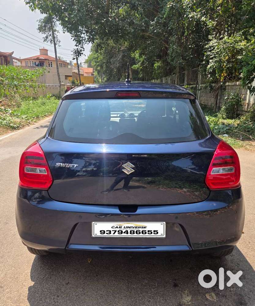 Maruti Suzuki Swift Vxi + Manual, 2022, Petrol
