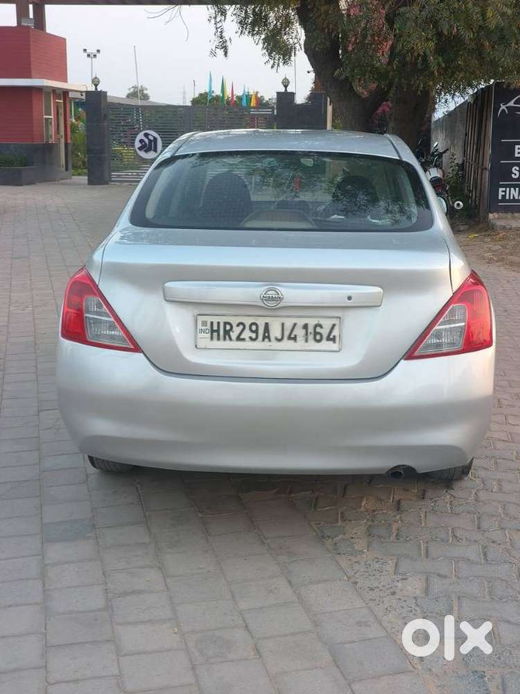 Nissan Sunny 2014-2016 Xe, 2015, Petrol