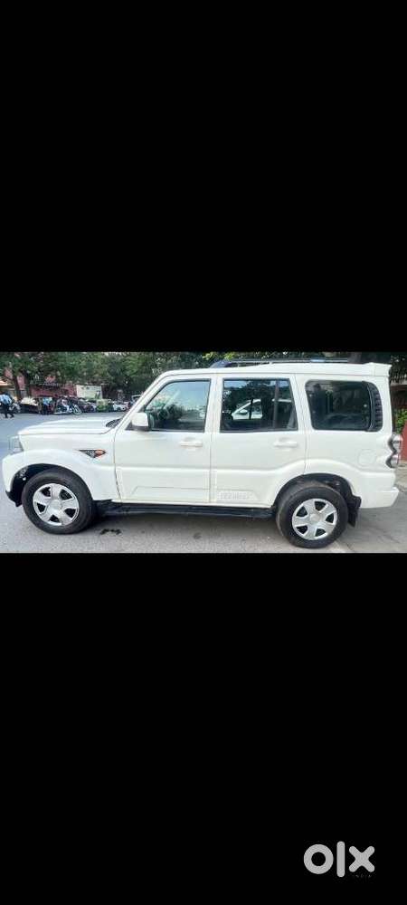 Mahindra Scorpio S6 Plus, 2016, Diesel