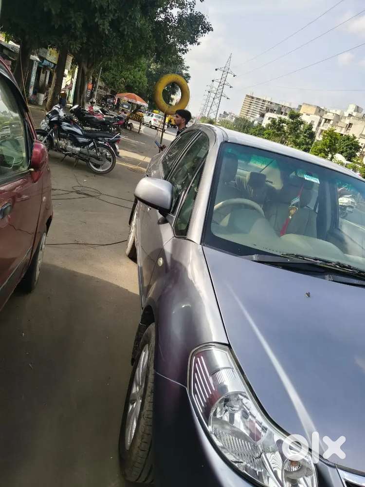 नवीन कार घेतली आहे