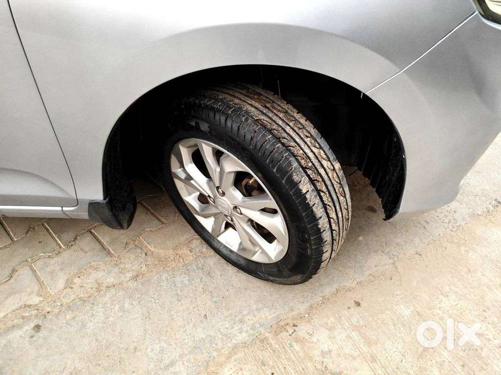 Honda Amaze 2nd Gen Vx, 2018, Petrol