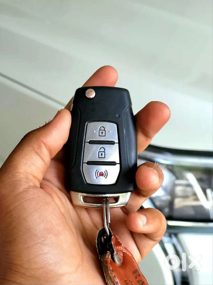 Mahindra Xuv300 Turbosport 2021 Petrol 68000 Km Driven