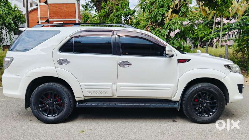 Toyota Fortuner 4x4 Mt, 2013, Diesel