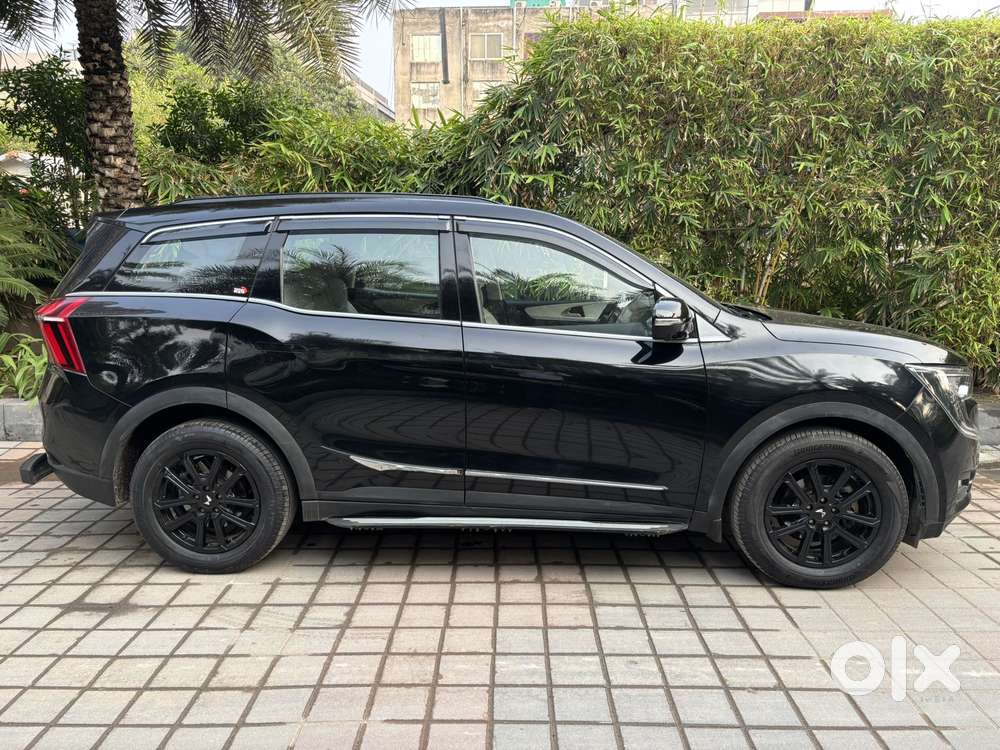 Mahindra Xuv700 2.2 Ax 7 Diesel Mt Luxury Pack Str, 2025, Diesel