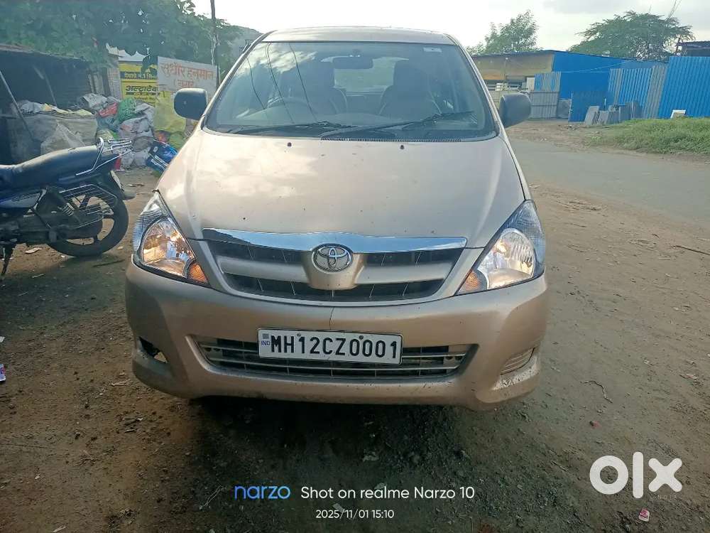 Family Used Innova With Gunine Reading