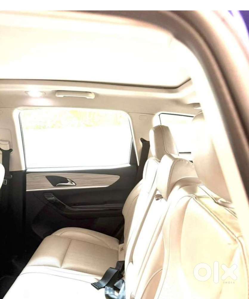 Mahindra Xuv700  Ax7l 2021 Diesel Well Maintained