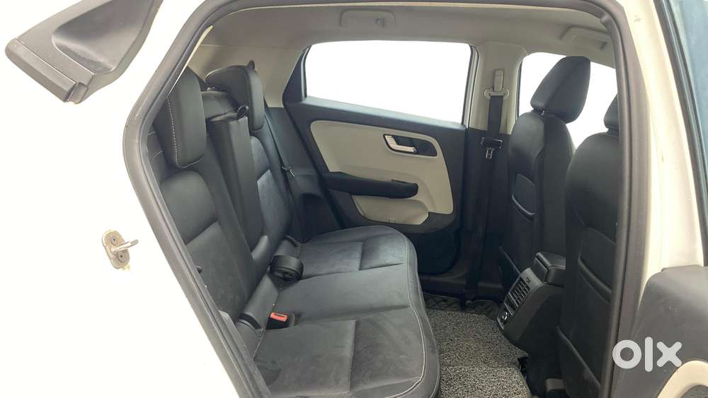 Tata Altroz 1.2 Xza Plus, 2022, Petrol