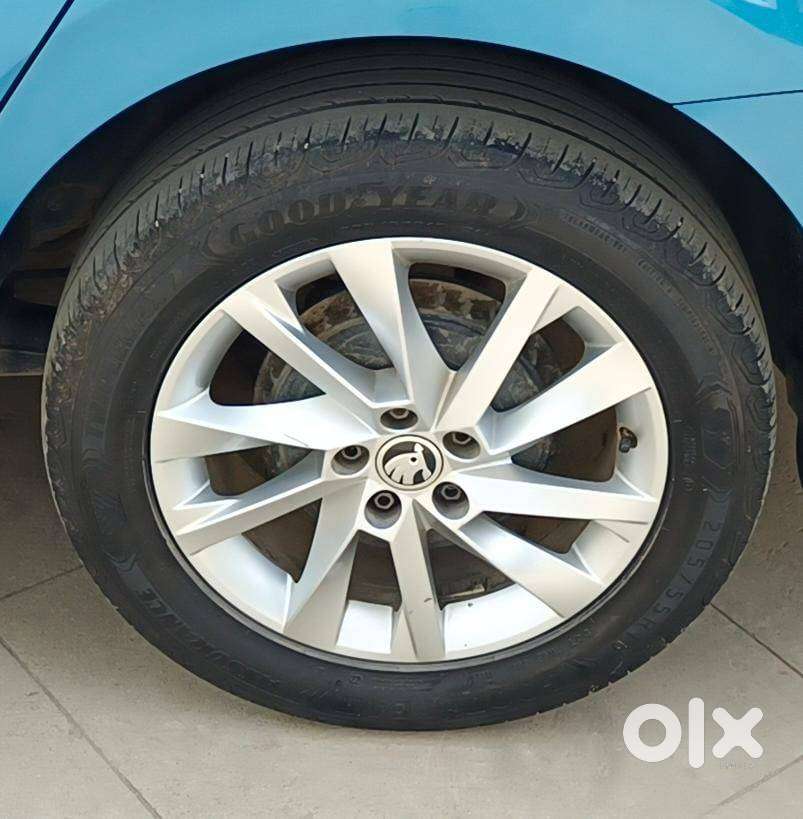 Skoda Slavia Ambition 1.0l Tsi Mt, 2023, Petrol