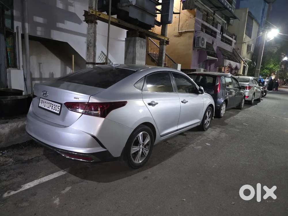 Hyundai Venue 2018 Diesel 105000 Km Driven
