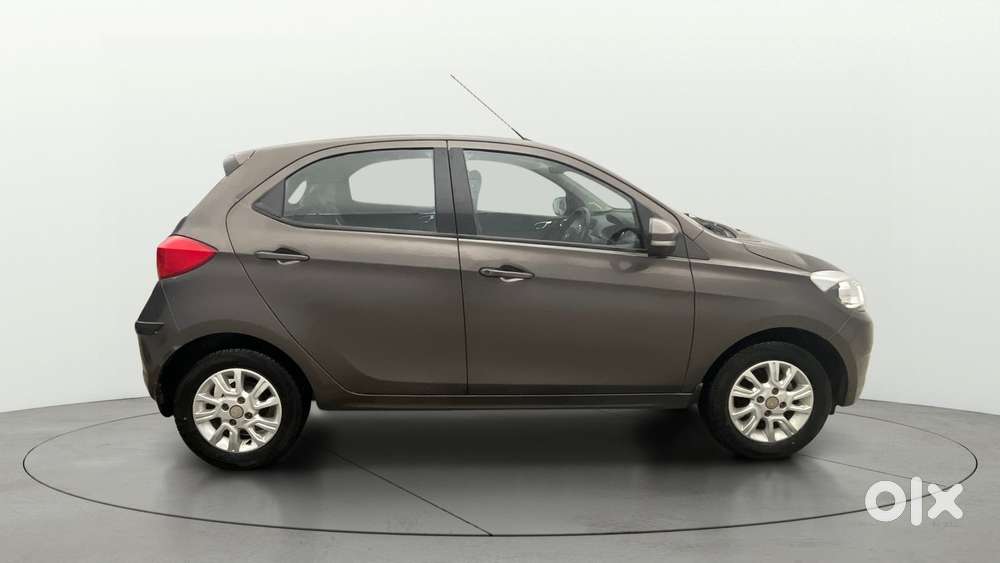 Tata Tiago 1.2 Revotron Xza, 2018, Petrol
