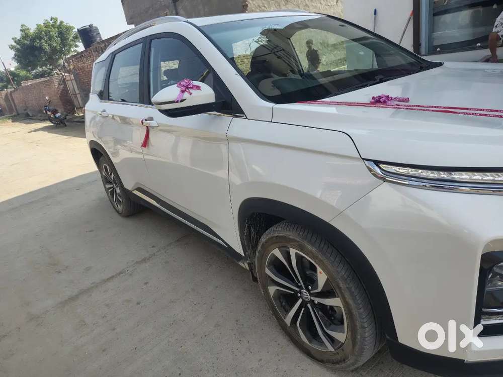 Mg Hector 2025 Petrol 1050 Km Driven