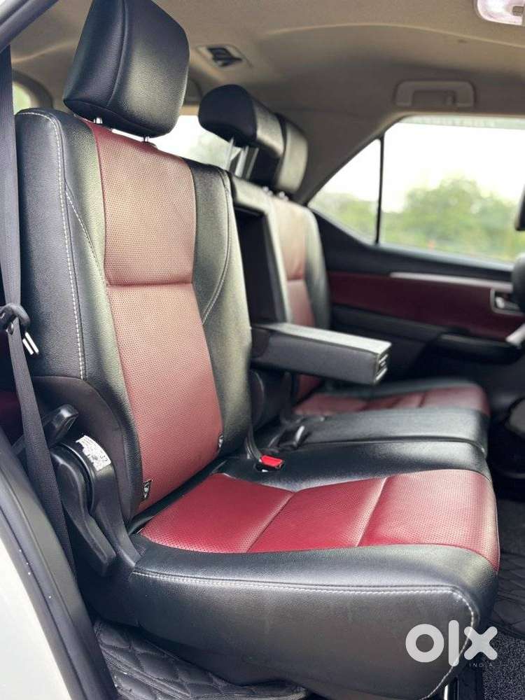 Toyota Fortuner Leader Edition (at), 2024, Diesel