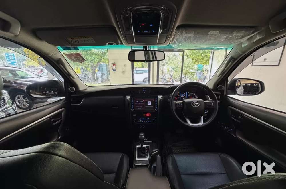 Toyota Fortuner 4x2 At 2.7 Petrol, 2025, Petrol
