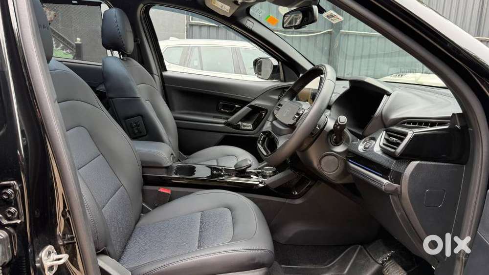 Tata Safari Accomplished X Plus 7 Str Dark Edition, 2026, Diesel