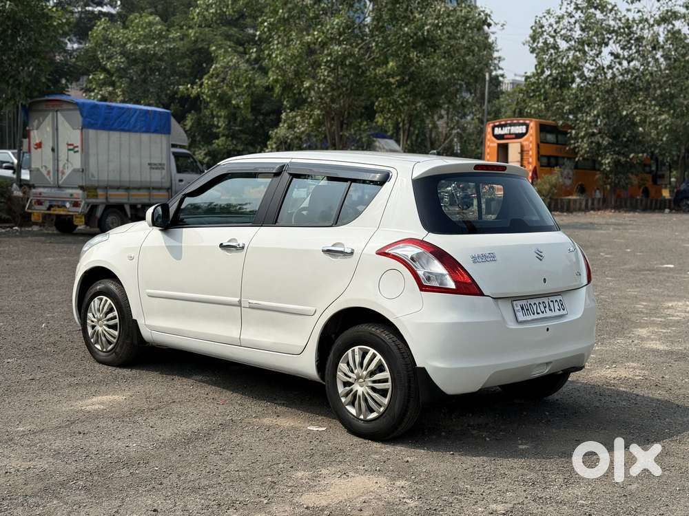 Maruti Suzuki Swift Lxi, 2012, Petrol