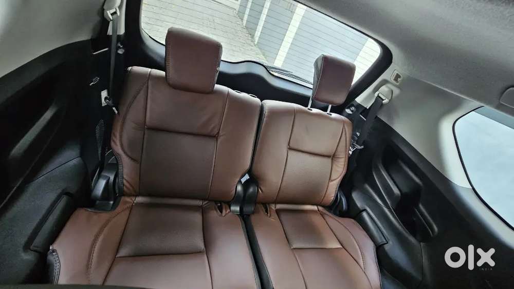 Toyota Innova Crysta 2.4 V Diesel 2017
