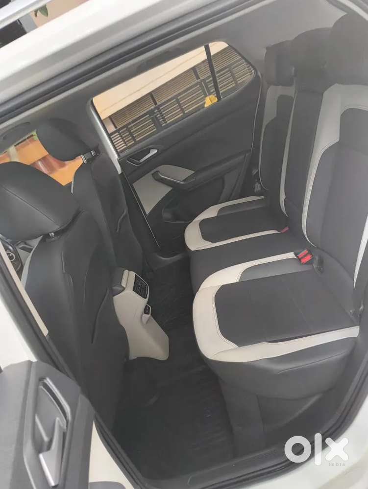 Volkswagen Taigun 2023 Petrol 32000 Km Driven