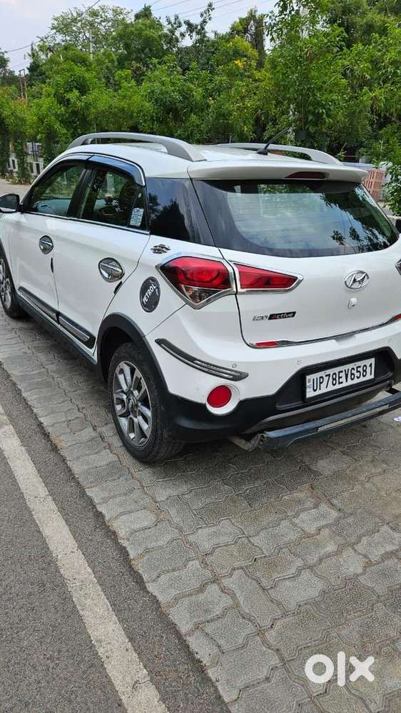 Hyundai I20 Active S Model Petrol 2017 July 1 Owner 90000km Driven