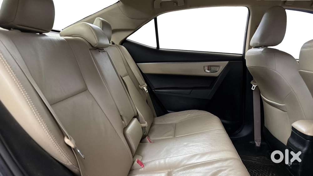 Toyota Corolla Altis 2013-2017 Vl At, 2014, Petrol