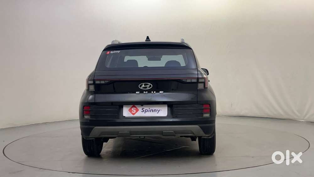 Hyundai Venue 1.2 S (o), 2022, Petrol