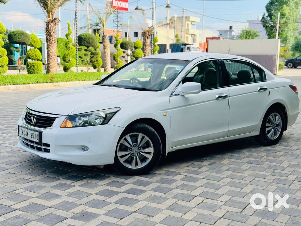 Honda Accord 2.4 Manual, 2009, Petrol