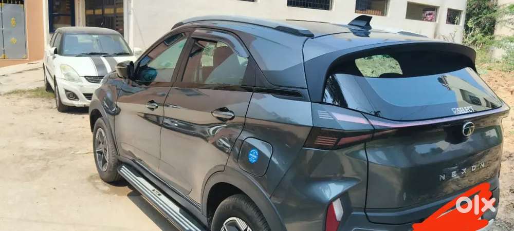 Tata Nexon 2024 Petrol Well Maintained