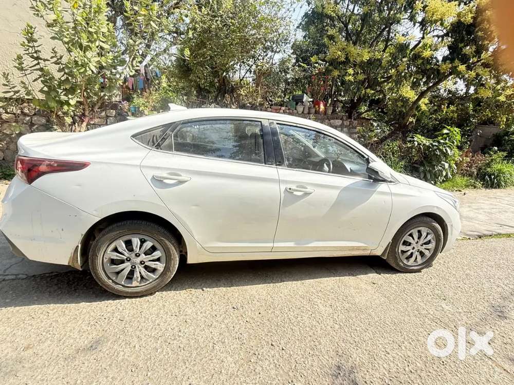 Hyundai Verna 2018 Petrol 95000 Km Driven