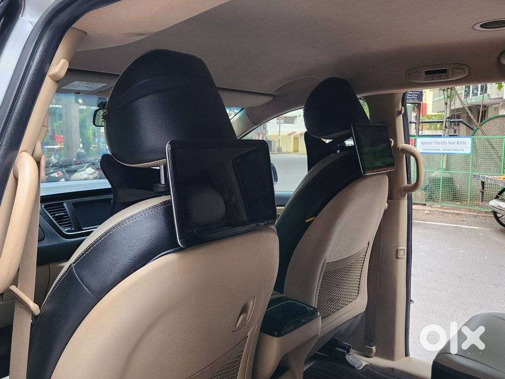 Kia Carnival Premium, 2020, Diesel