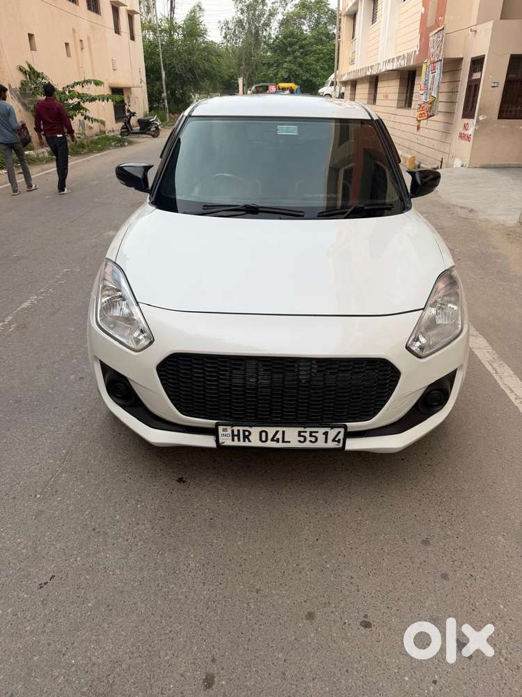 Maruti Suzuki Swift Vxi + Manual, 2024, Petrol